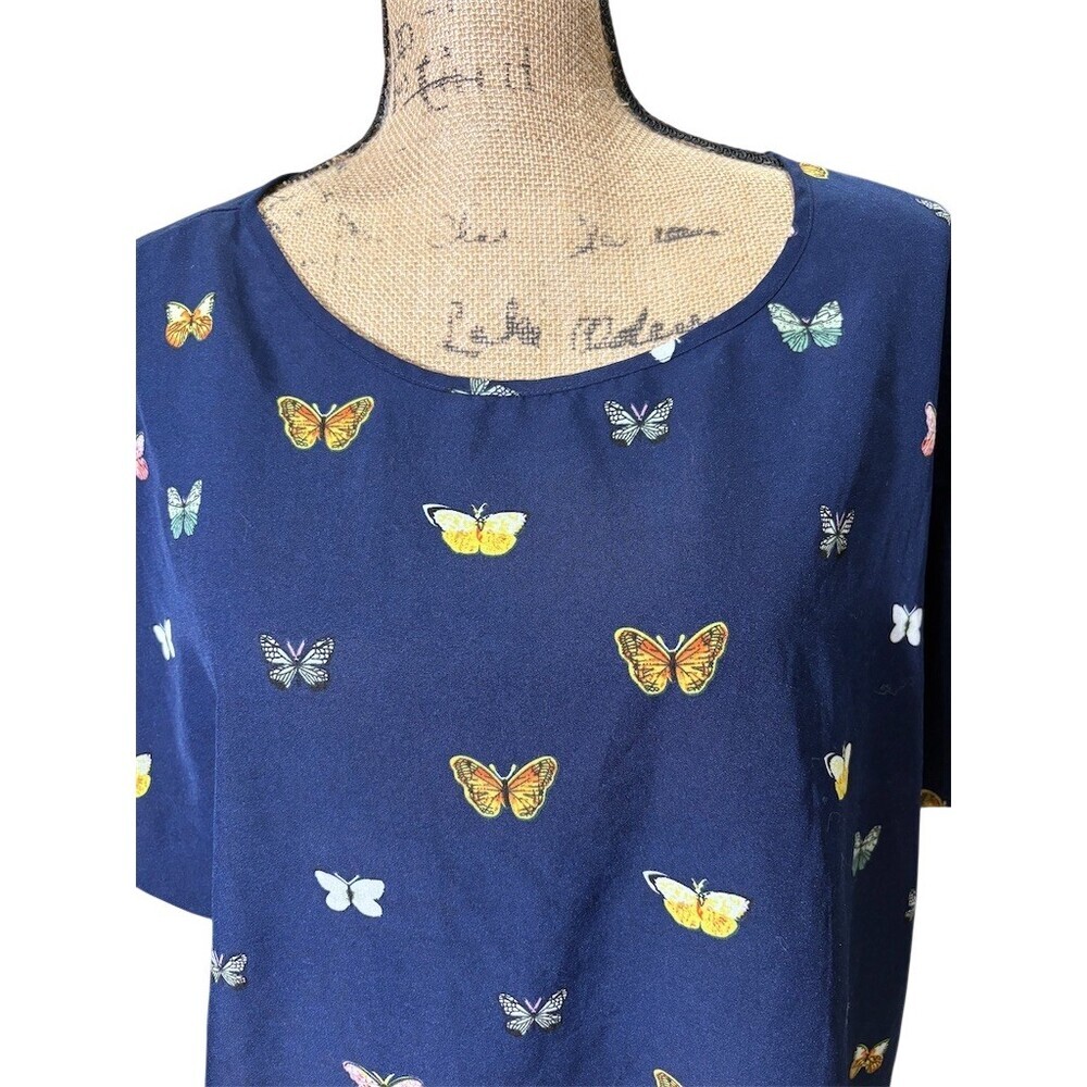 Emery Rose Blouse Womens 1XL Plus Navy Blue Butterfly Print Scoop Neck Top - Picture 2 of 9